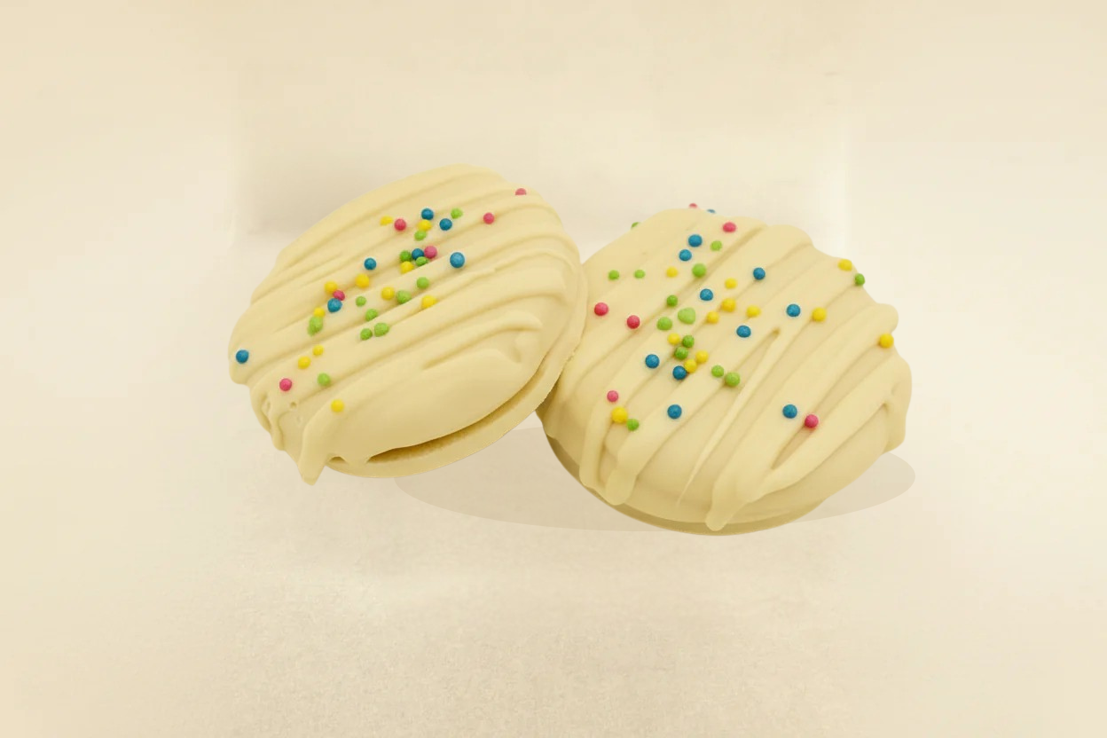 Chocolate Dipped Oreos (2-Pack)