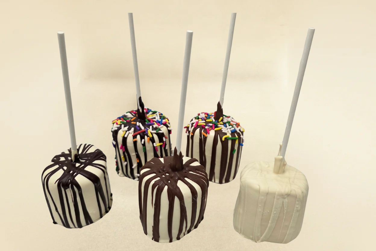 White chocolate marshmallow pops with drizzle 